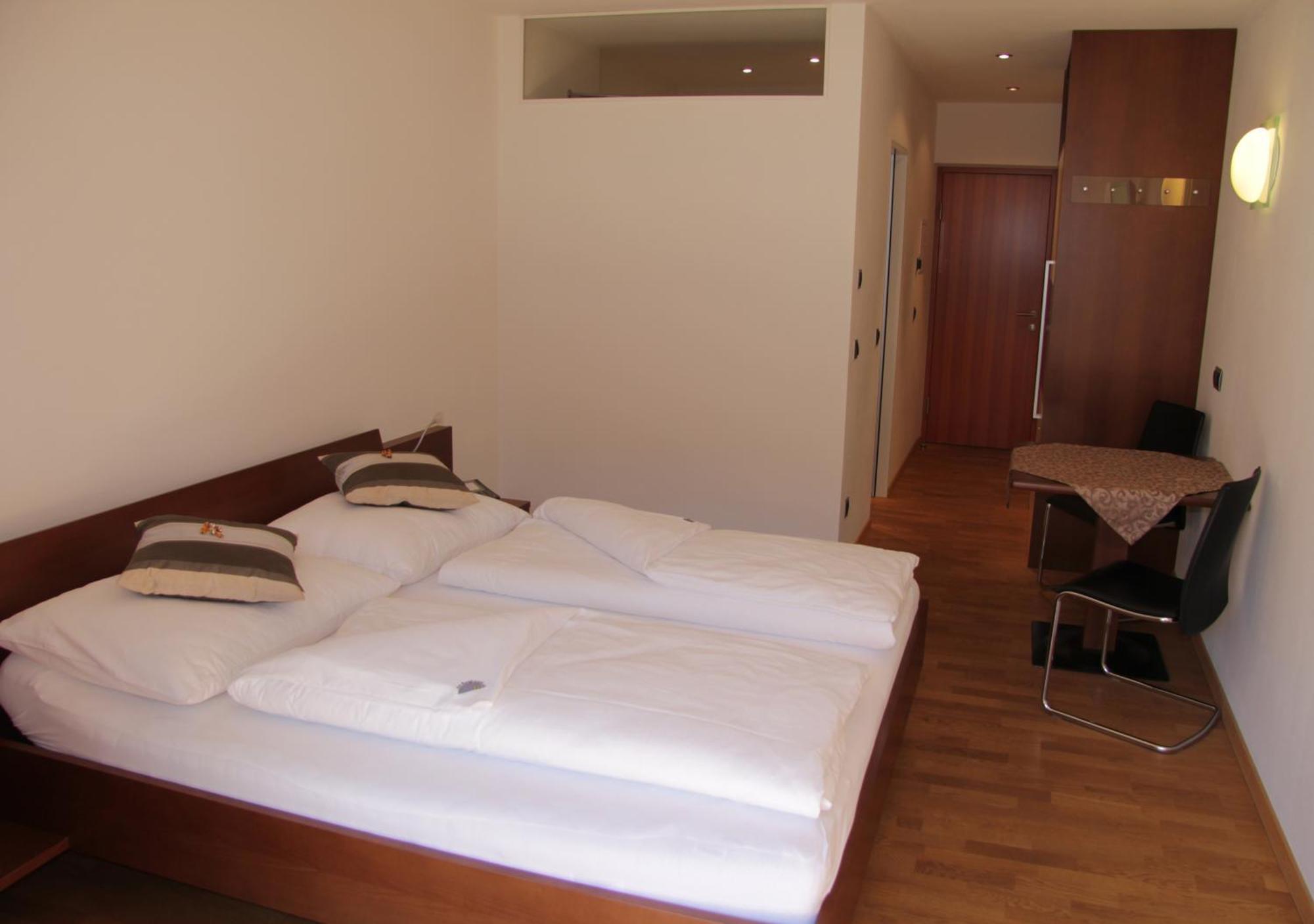 Garni - Am Burghuegel Hotel Innichen